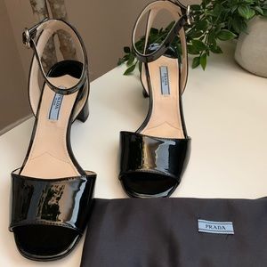 Prada Patent Leather Sandals 🖤
